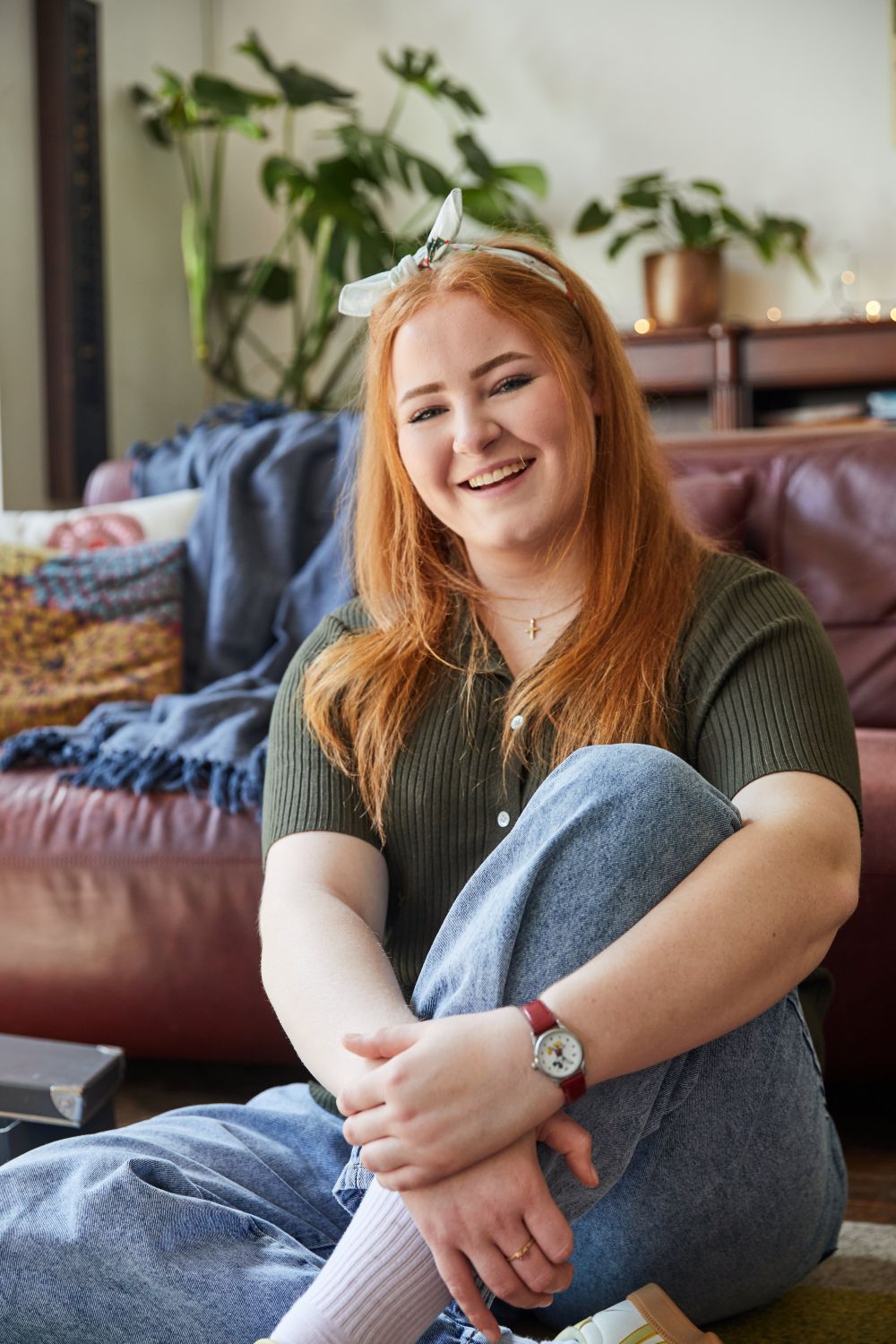 olivia looking happy after receiving support from canteen